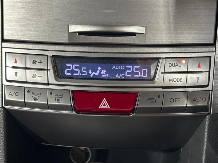 2010 Subaru Legacy Touring Wagon DBA-BR9 (UW-6a13efc9716da)[21]