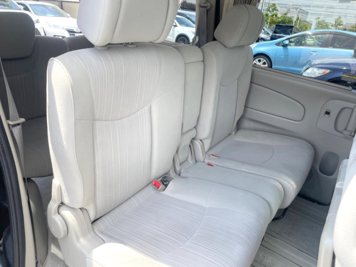 2011 Nissan Serena DBA-C26 (UW-6a13efca7fcf7)[28]