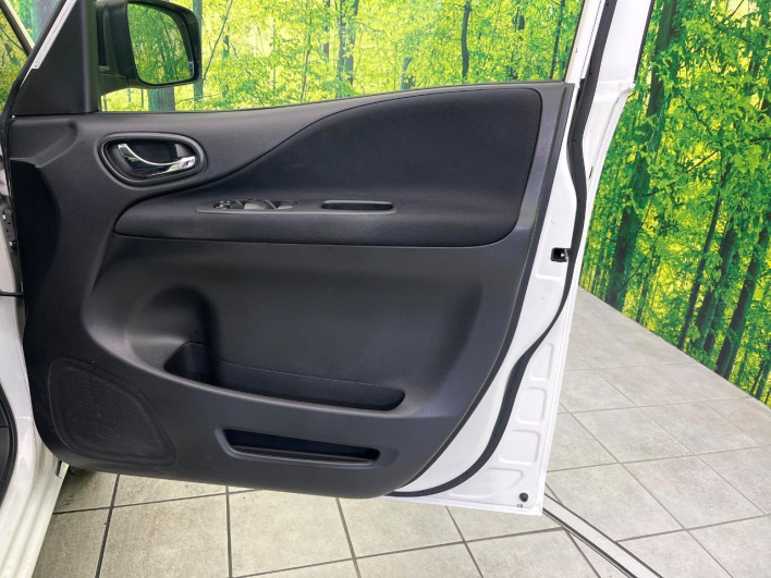 2012 Nissan Serena DBA-C26 (UW-6a13efca874f0)[26]