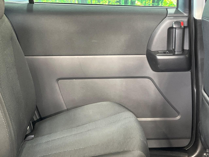 2015 Mazda Premacy DBA-CWFFW (UW-6a13efcf2ac75)[13]