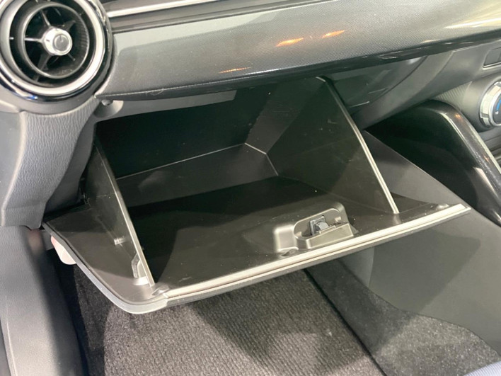 2016 Mazda Demio DBA-DJ3FS (UW-6a13efd23b9d8)[9]