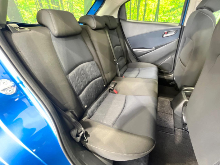 2016 Mazda Demio DBA-DJ3FS (UW-6a13efd23b9d8)[22]