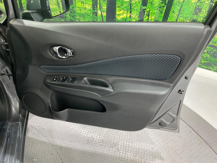 2013 Nissan Note DBA-E12 (UW-6a13efd67affa)[28]