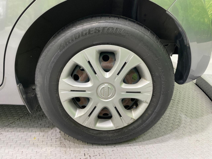 2013 Nissan Note DBA-E12 (UW-6a13efd67affa)[11]
