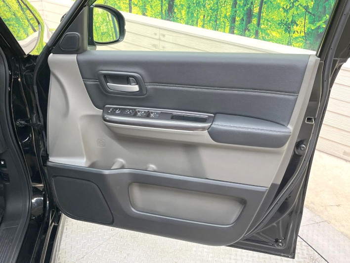 2017 Honda Freed hybrid DAA-GB7 (UW-6a13efe2b0049)[24]