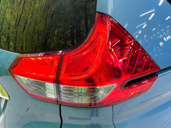 2019 Honda Freed hybrid DAA-GB7 (UW-6a13efe3d29ba)[26]