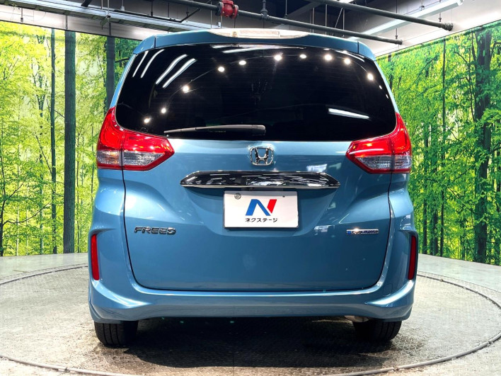 2019 Honda Freed hybrid DAA-GB7 (UW-6a13efe3d29ba)[11]