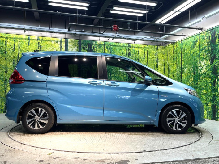 2019 Honda Freed hybrid DAA-GB7 (UW-6a13efe3d29ba)[21]