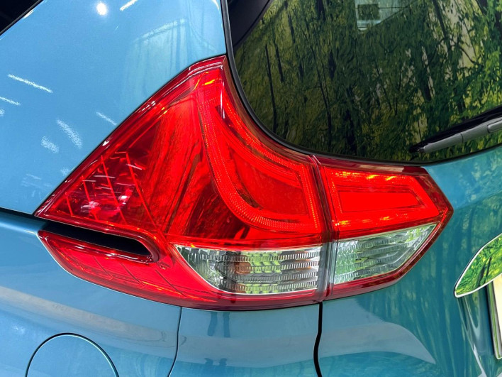 2019 Honda Freed hybrid DAA-GB7 (UW-6a13efe3d29ba)[25]