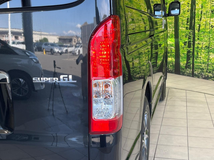 2022 Toyota Hiace Van 3DF-GDH206V (UW-6a13efe5135e6)[27]