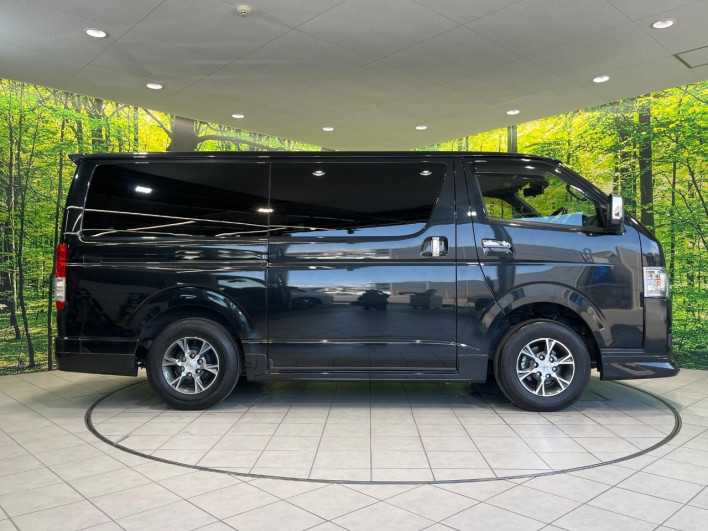 2022 Toyota Hiace Van 3DF-GDH206V (UW-6a13efe5135e6)[20]