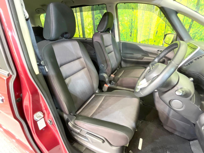 2017 Nissan Serena DAA-GFC27 (UW-6a13efe8ae846)[25]