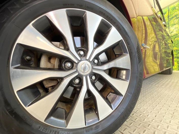 2017 Nissan Serena DAA-GFC27 (UW-6a13efe8ae846)[9]