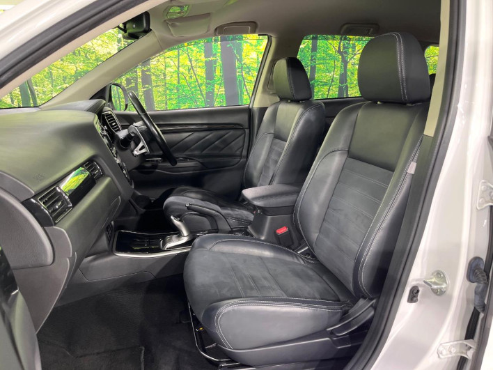 2015 Mitsubishi OUTLANDER PHEV DLA-GG2W (UW-6a13eff288c9c)[27]