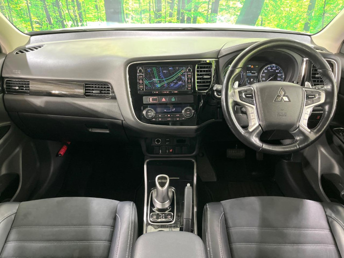 2015 Mitsubishi OUTLANDER PHEV DLA-GG2W (UW-6a13eff288c9c)[29]