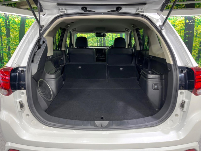 2015 Mitsubishi OUTLANDER PHEV DLA-GG2W (UW-6a13eff288c9c)[17]