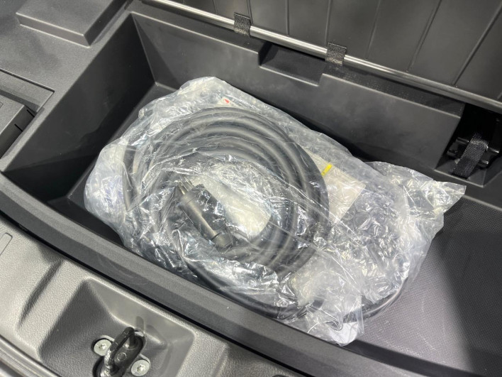 2015 Mitsubishi OUTLANDER PHEV DLA-GG2W (UW-6a13eff288c9c)[16]