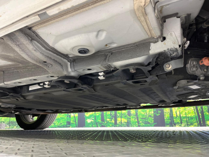 2015 Mitsubishi OUTLANDER PHEV DLA-GG2W (UW-6a13eff288c9c)[19]