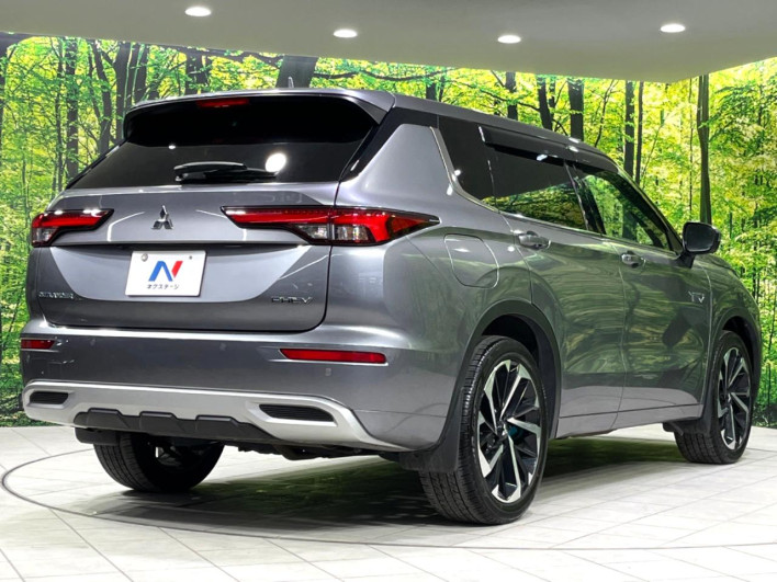2022 Mitsubishi OUTLANDER PHEV 5LA-GN0W (UW-6a13eff481994)[28]