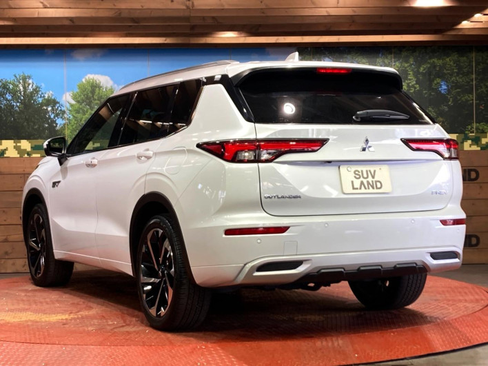 2022 Mitsubishi OUTLANDER PHEV 5LA-GN0W (UW-6a13eff4b64e2)[18]