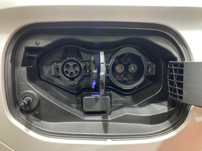 2022 Mitsubishi OUTLANDER PHEV 5LA-GN0W (UW-6a13eff4b64e2)[20]