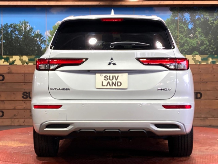2022 Mitsubishi OUTLANDER PHEV 5LA-GN0W (UW-6a13eff4b64e2)[17]