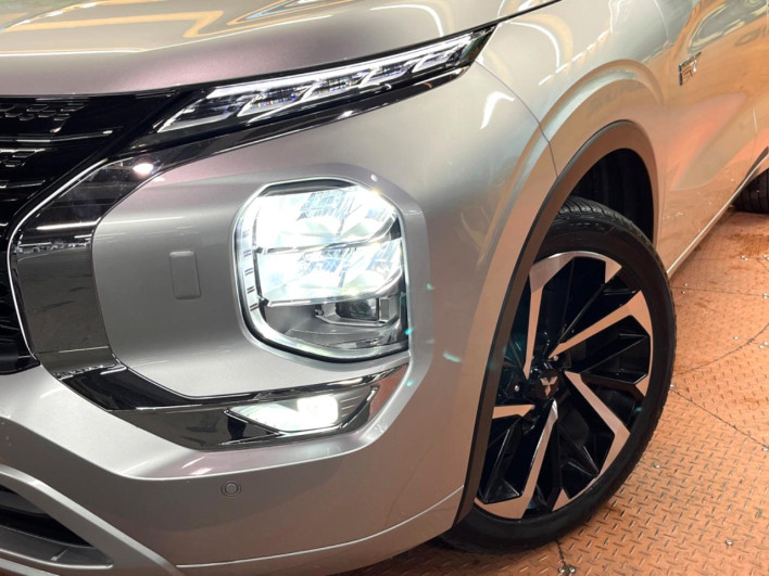 2024 Mitsubishi OUTLANDER PHEV 5LA-GN0W (UW-6a13eff6736ba)[20]