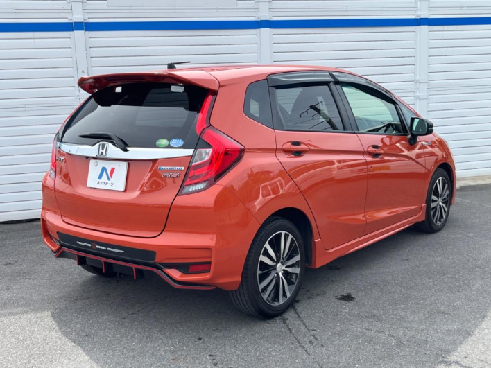 2017 Honda Fit Hybrid DAA-GP5 (UW-6a13eff73f727)[20]