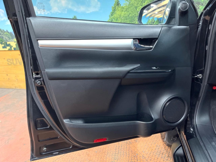 2023 Toyota Hilux 3DF-GUN125 (UW-6a13f0009c1da)[6]