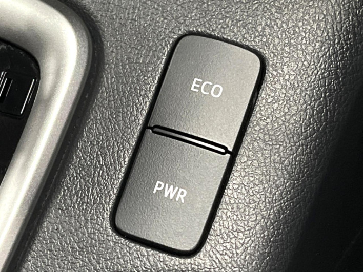 2023 Toyota Hilux 3DF-GUN125 (UW-6a13f0009c1da)[26]