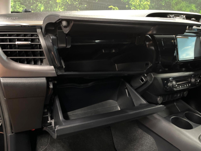 2023 Toyota Hilux 3DF-GUN125 (UW-6a13f0009c1da)[4]