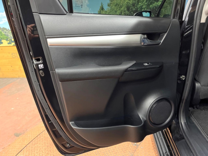 2023 Toyota Hilux 3DF-GUN125 (UW-6a13f0009c1da)[7]