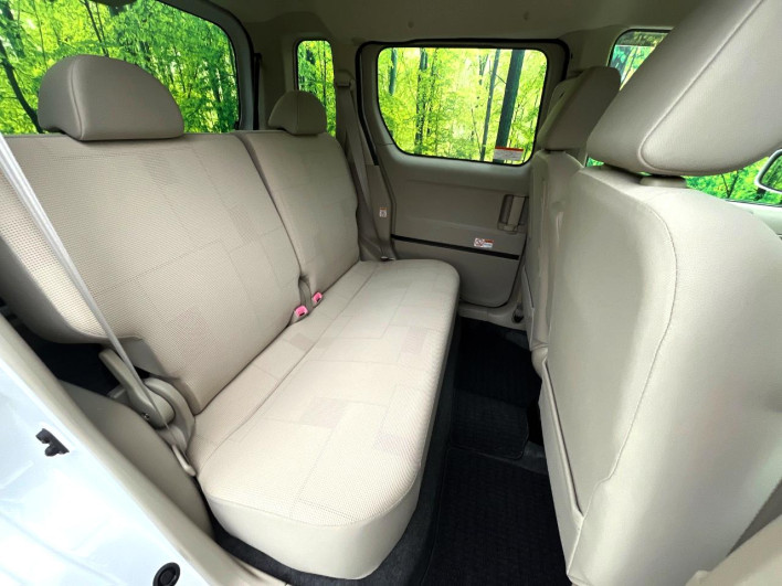 2010 Mitsubishi eK Wagon DBA-H82W (UW-6a13f002baa9f)[21]