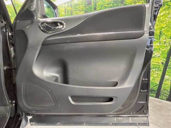 2013 Nissan Serena DAA-HFC26 (UW-6a13f00dc8894)[27]
