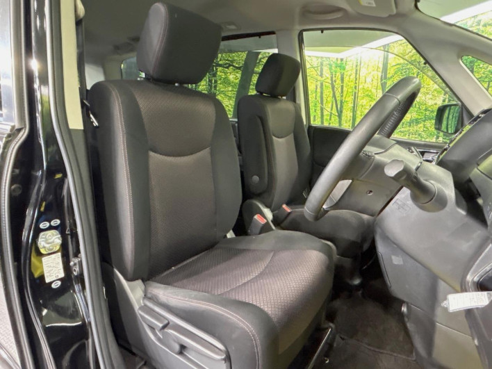 2013 Nissan Serena DAA-HFC26 (UW-6a13f00dc8894)[26]