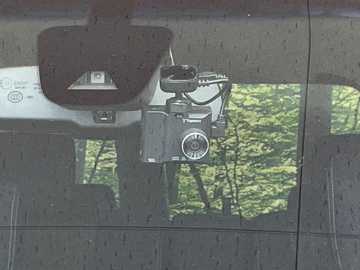 2014 Nissan Serena DAA-HFC26 (UW-6a13f00e3e250)[6]
