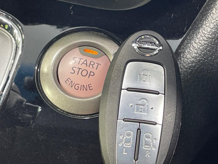 2014 Nissan Serena DAA-HFC26 (UW-6a13f00e3e250)[13]