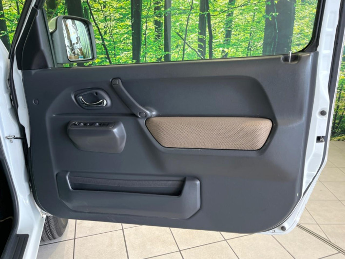 2015 Suzuki Jimny ABA-JB23W (UW-6a13f013f22f7)[29]