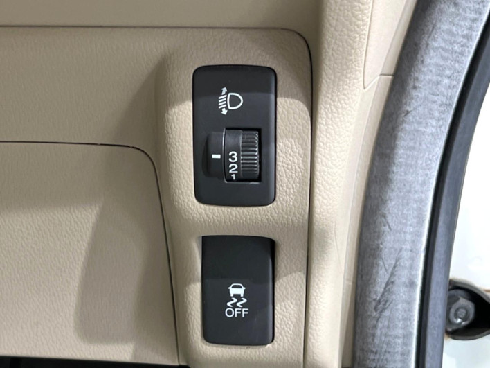 2012 Honda N-BOX DBA-JF1 (UW-6a13f01d3e9f7)[25]