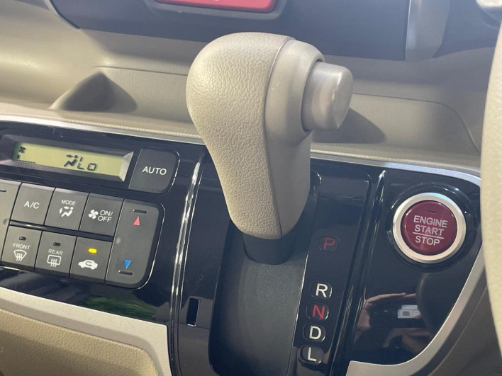 2013 Honda N-BOX DBA-JF1 (UW-6a13f01f04c1a)[18]