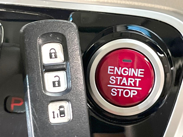 2017 Honda N-BOX DBA-JF1 (UW-6a13f0221d8b8)[21]