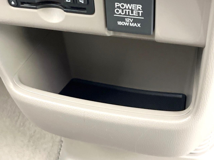 2017 Honda N-BOX DBA-JF1 (UW-6a13f0221d8b8)[28]