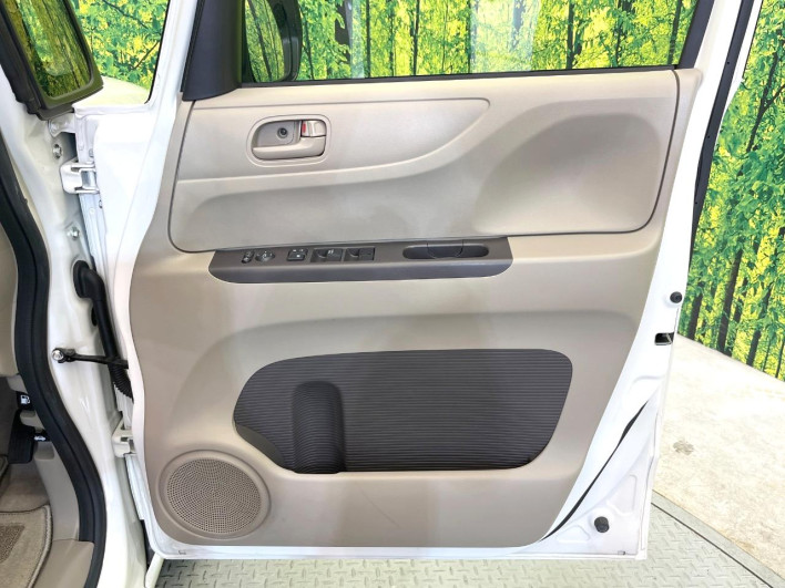 2017 Honda N-BOX DBA-JF1 (UW-6a13f0221d8b8)[18]