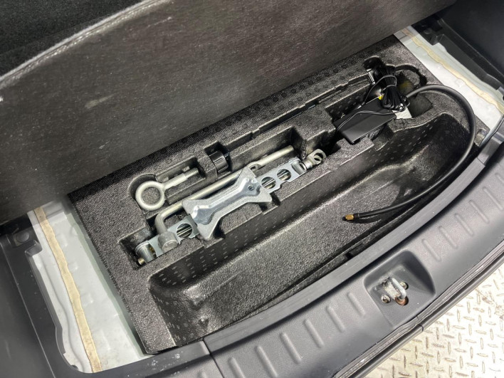 2013 Honda N-BOX CUSTOM DBA-JF1 (UW-6a13f022acd49)[10]