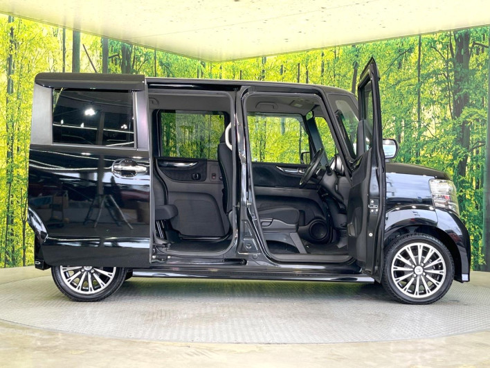 2013 Honda N-BOX CUSTOM DBA-JF1 (UW-6a13f022b1ff7)[19]