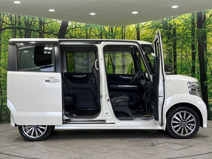 2015 Honda N-BOX CUSTOM DBA-JF2 (UW-6a13f02436acd)[23]