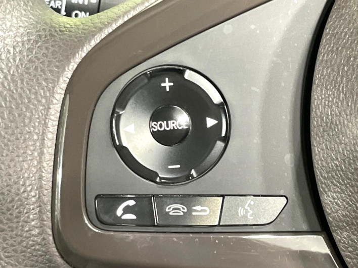 2018 Honda N-BOX DBA-JF3 (UW-6a13f02515e7b)[27]
