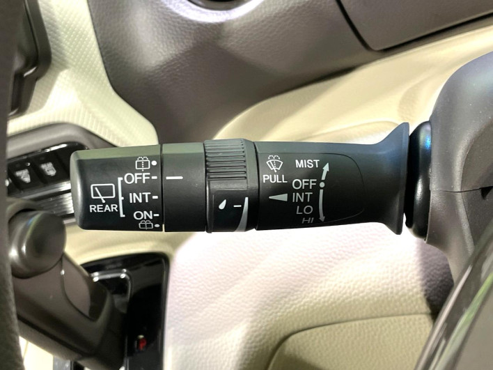 2018 Honda N-BOX DBA-JF3 (UW-6a13f02515e7b)[29]