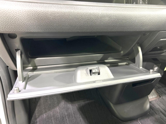 2019 Honda N-BOX CUSTOM DBA-JF3 (UW-6a13f027373a6)[5]