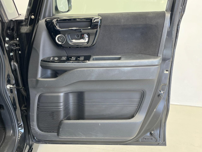 2021 Honda N-BOX CUSTOM 6BA-JF3 (UW-6a13f02ecaa02)[26]